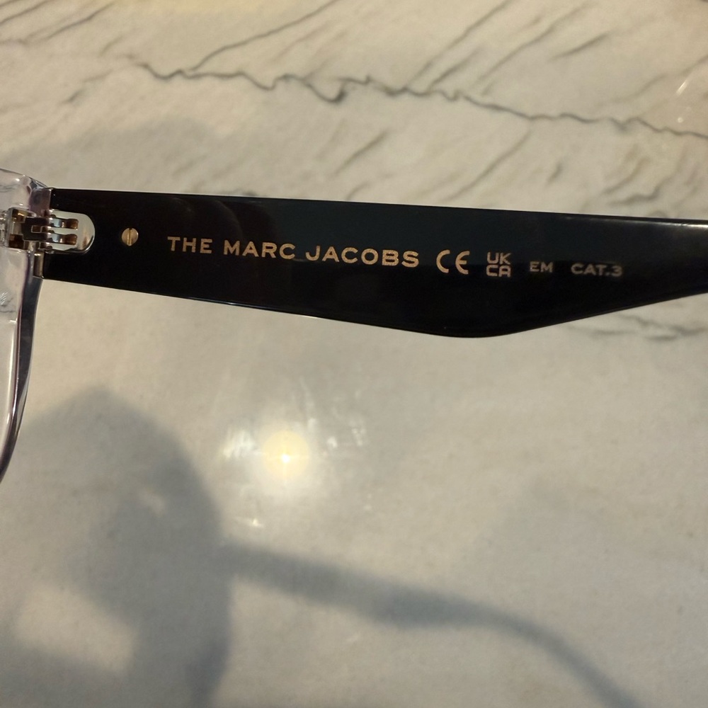 Marc Jacobs Sunglasses Clear & Black Square Frame Marc
Icon 096/S OMNG 90 - Picture 5 of 16